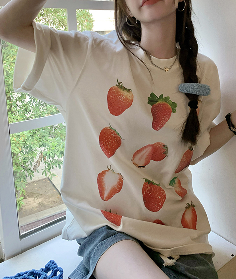 KOIN COLLECTION Pehav Strawberry Loose Fit T Shirt Free Size 10